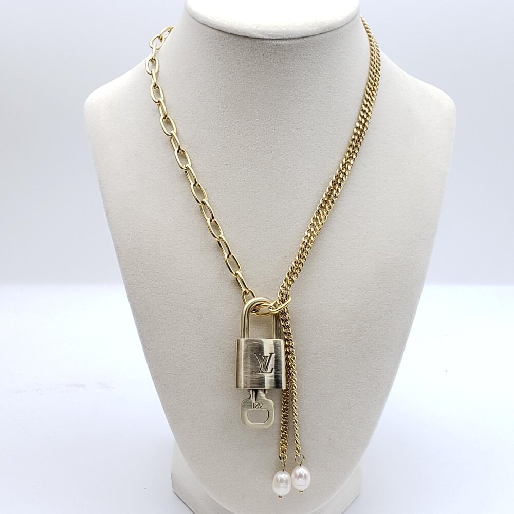 Stainless Steel Gold-Plated Necklace with Authentic Louis Vuitton Padlock - Picture 14 of 15